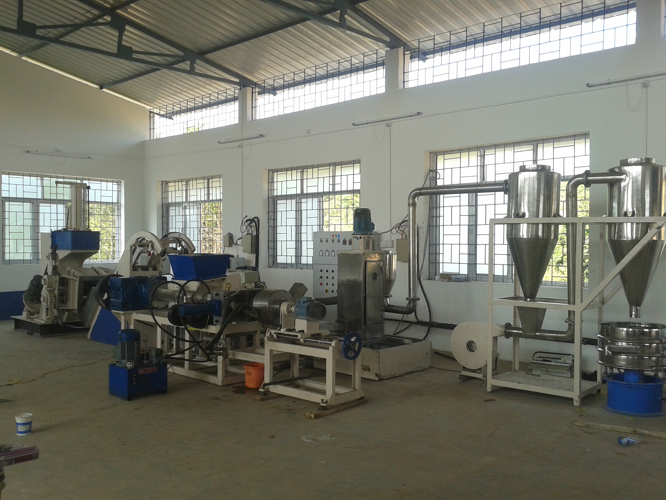Filler Masterbatch Machine - Automatic Grade: Semi-automatic