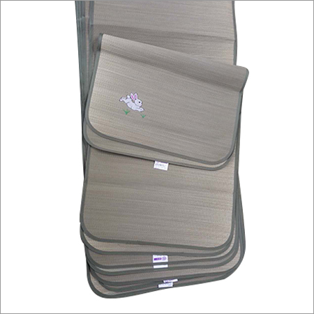 घास की चटाई