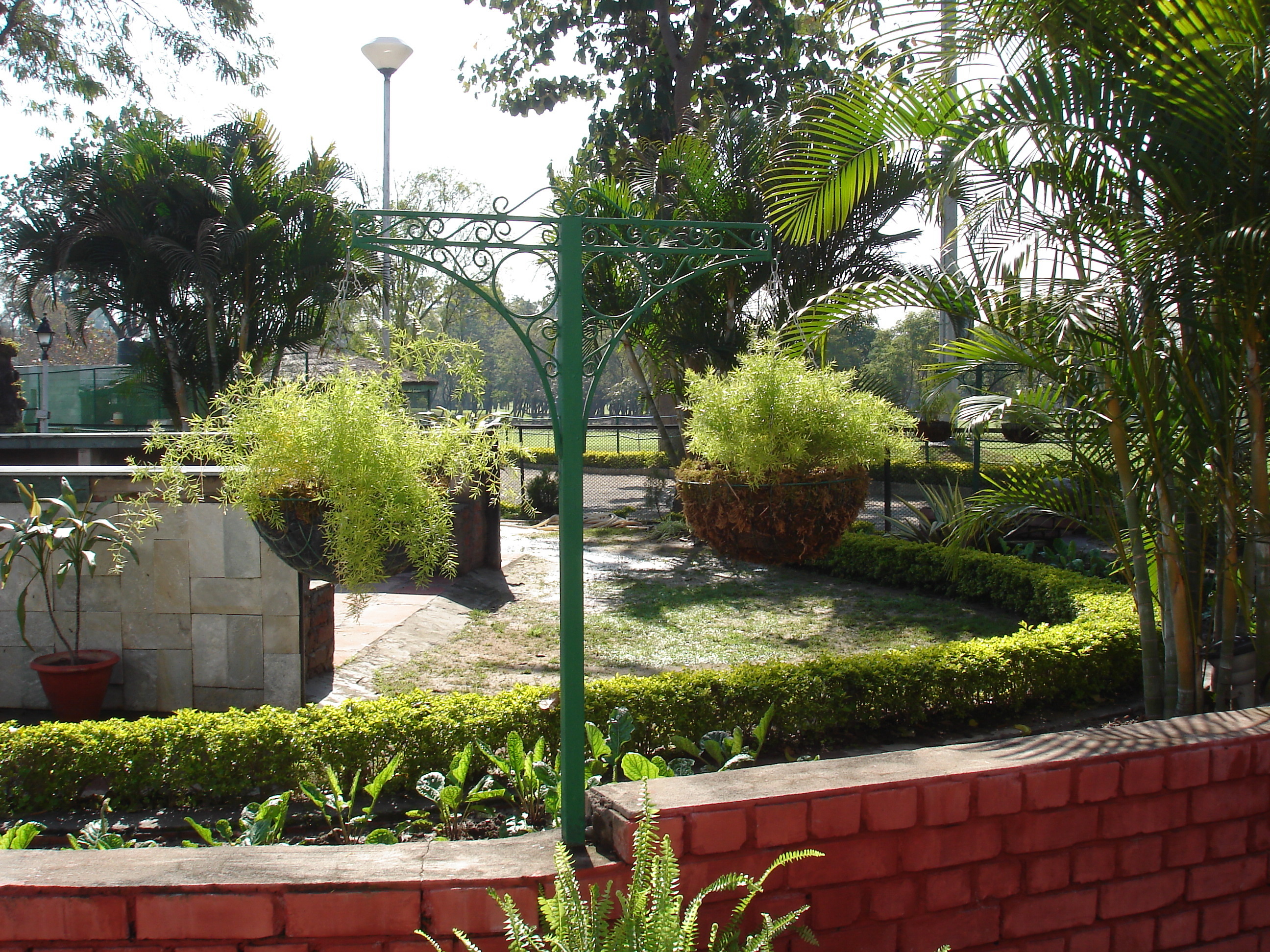 Park Pot Stand