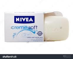 Nivea Soap - Solid Bar, 100g Opaque White, Mild Perfume, Creamy Foam, Unisex, Care Oils & Vitamin E, Gentle on Skin