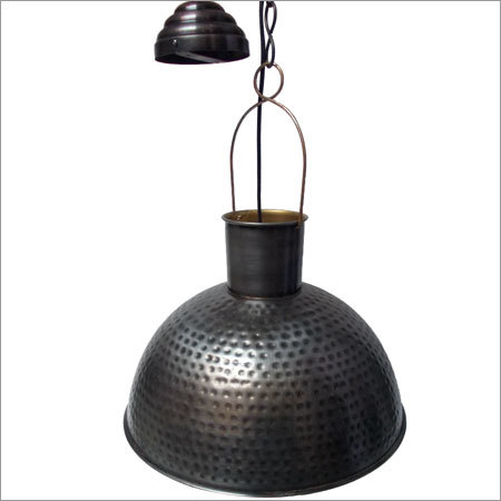 सजावटी लटकते हुई लैंप शेड्स