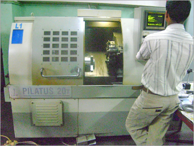 औद्योगिक CNC टर्निंग