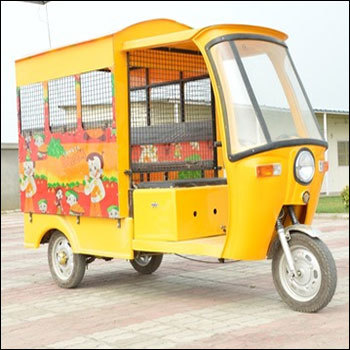 बैटरी द्वारा संचालित ई रिक्शा