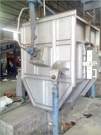 हाइड्रोलिक टिल्टिंग एल्यूमीनियम मेल्टिंग स्केल्नर