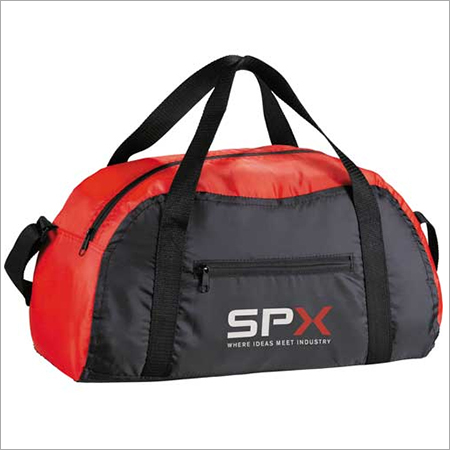 मानक डफेल बैग