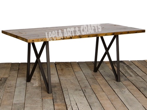 INDUSTRIAL TABLE WITH CROSS 4 LEGS