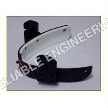 डालोंग टो बैंड