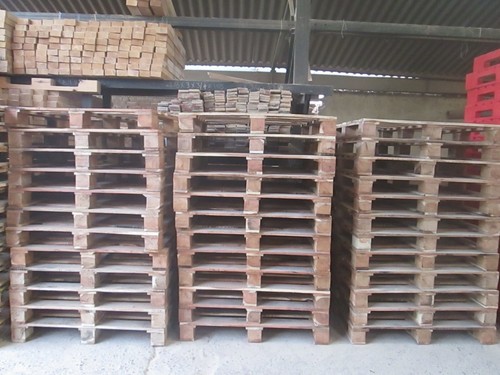 Kikker Wood Pallets Weight: 10-40  Kilograms (Kg)