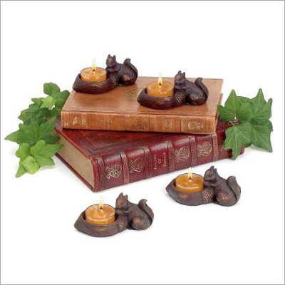 सजावटी मोमबत्ती स्टैंड