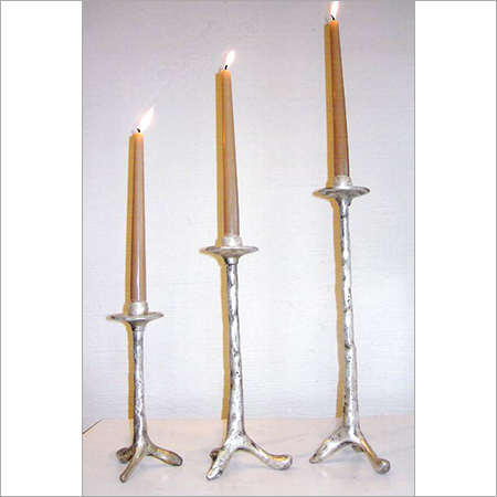 पुरानी मोमबत्ती धारक