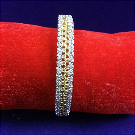 फैंसी डायमंड लुक बांगल्स