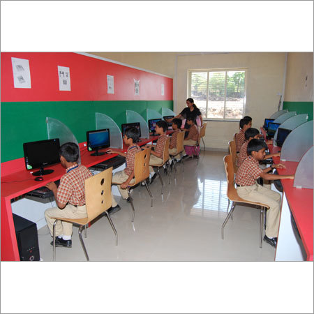 कंप्यूटर कक्ष फर्नीचर