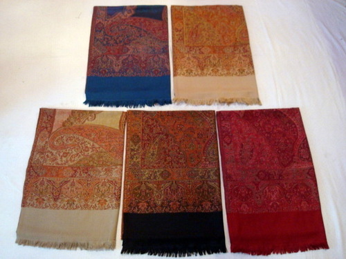 मल्टीकलर होलसेल पॉलिएस्टर जैक्वार्ड ब्लेंड स्टोल्स