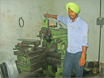 WORKING UNIT ( Shaper Machine )