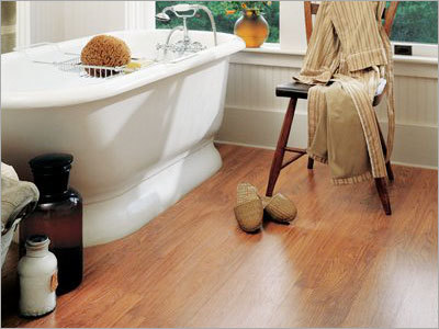 लकड़ी वर्टन फर्श