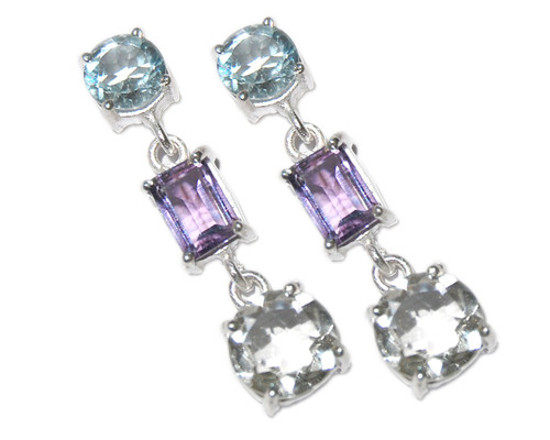 रत्नों के साथ चाँदी की बालियाँ