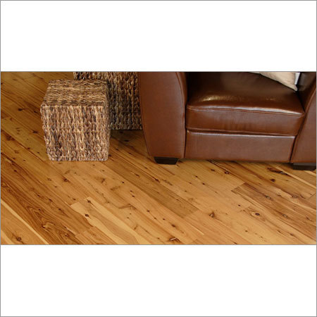 पाइन फ़्लोरिंग