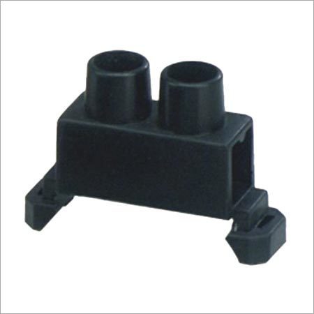 32 एम्पीयर। दीन रेल माउंटेड कनेक्टर