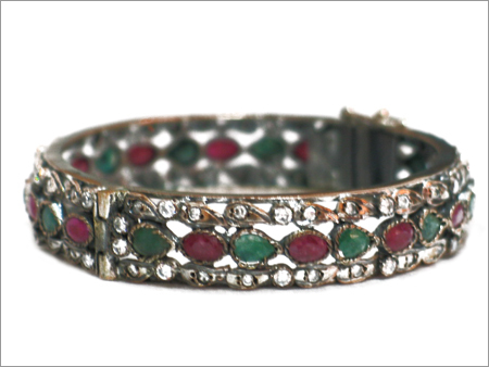 कृत्रिम आभूषण