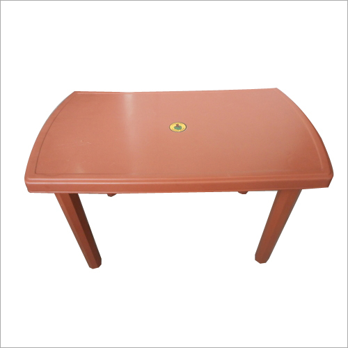 प्लास्टिक सेंटर टेबल