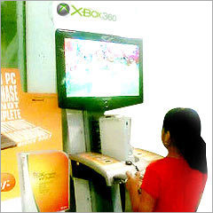 गेम कंसोल स्टैंड एप्लीकेशन: इंडोर