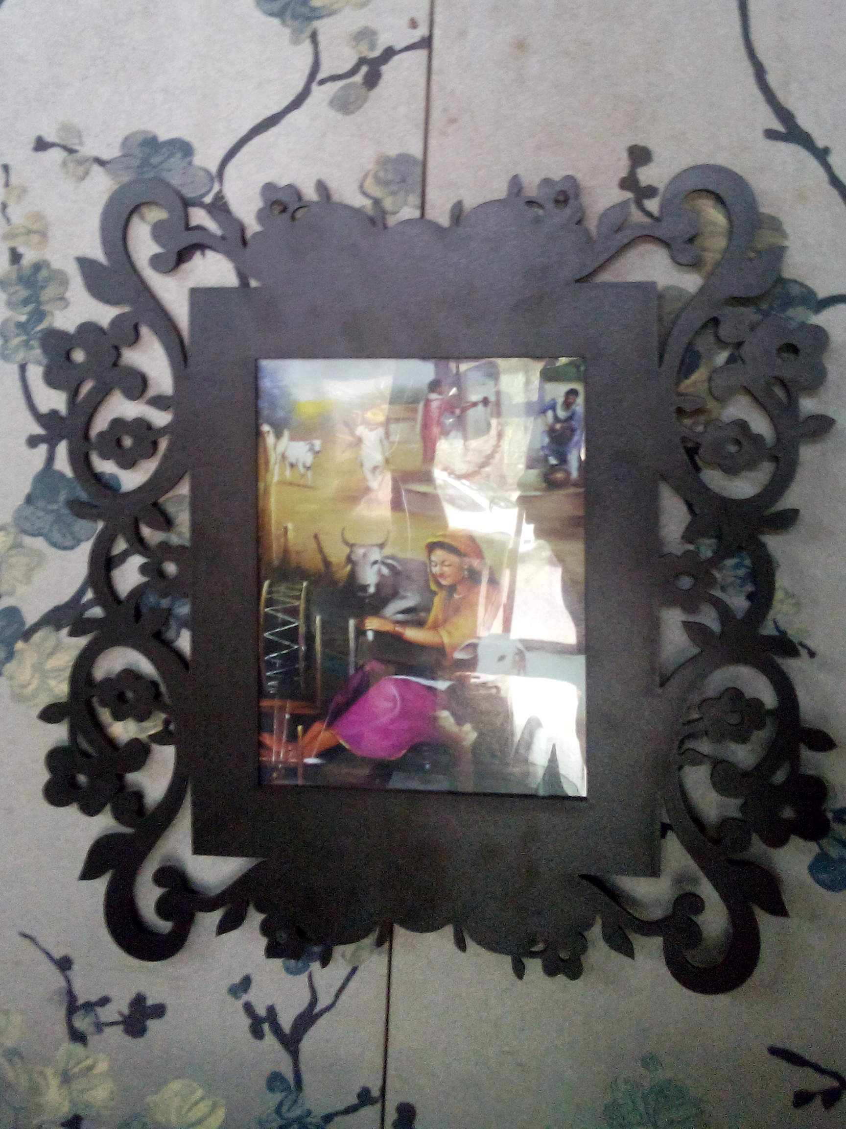 Collage Picture Frames - Premium Wood & Plastic Materials, Light Weight & Durable Design, Stylish Finishing Options