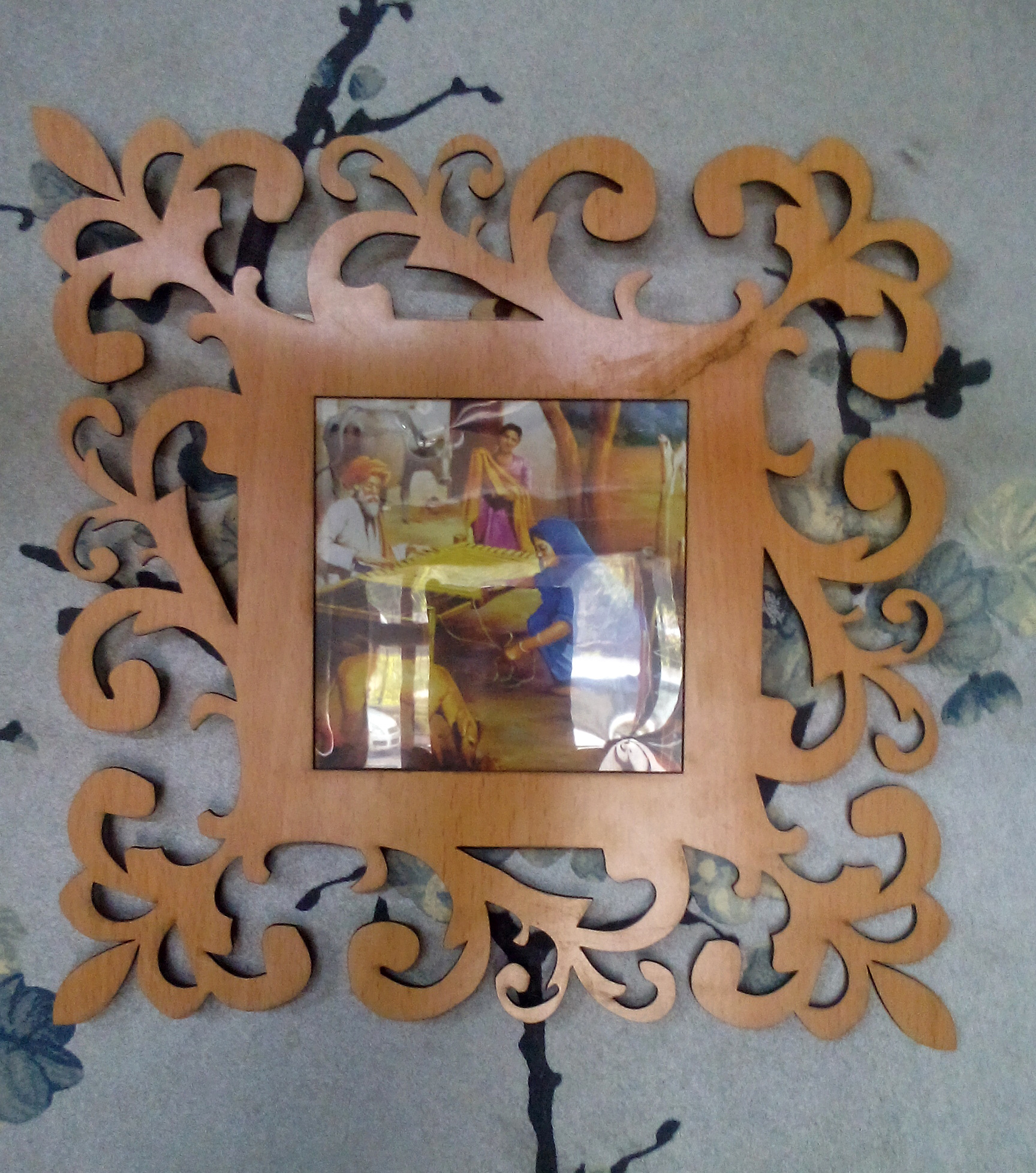 Collage Picture Frames - Premium Wood & Plastic Materials, Light Weight & Durable Design, Stylish Finishing Options