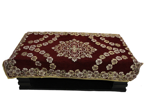 टिकाऊ चेनिल टेबल कवर नैनो