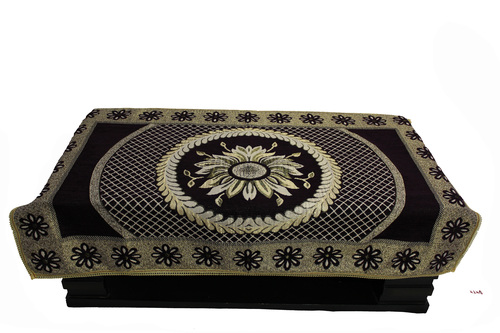 टिकाऊ स्टाइलिश कॉफ़ी टेबल कवर