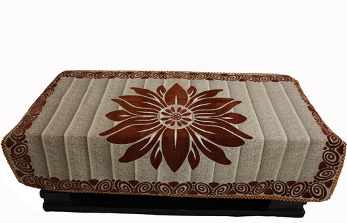 टिकाऊ चेनिल टेबल कवर नाइट्रो