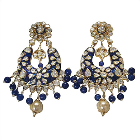 फैंसी डायमंड इयरिंग्स