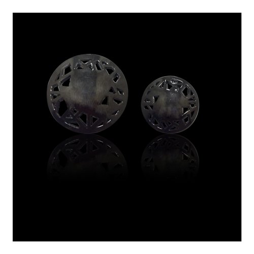 ब्लैक गन मेटल बटन