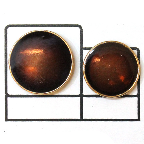 रेड ब्राउन इनेमल गोल्डन बटन