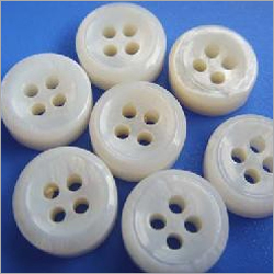 सफेद नवीनतम पॉलिएस्टर बटन