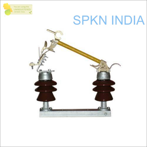 ड्रॉप आउट फ्यूज सेट