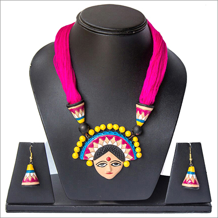 टेरेकोटा आभूषण