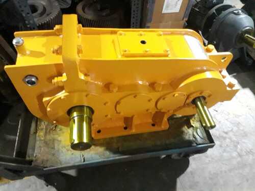 Crane Duty Helical Gear Box - Iron, Orange, 5.6kW Rated Power, 186 Output Speed | Industrial Helical Gear Design