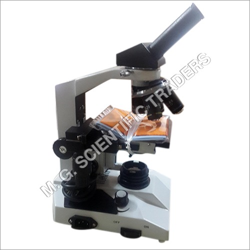 झुका हुआ मोनोक्युलर