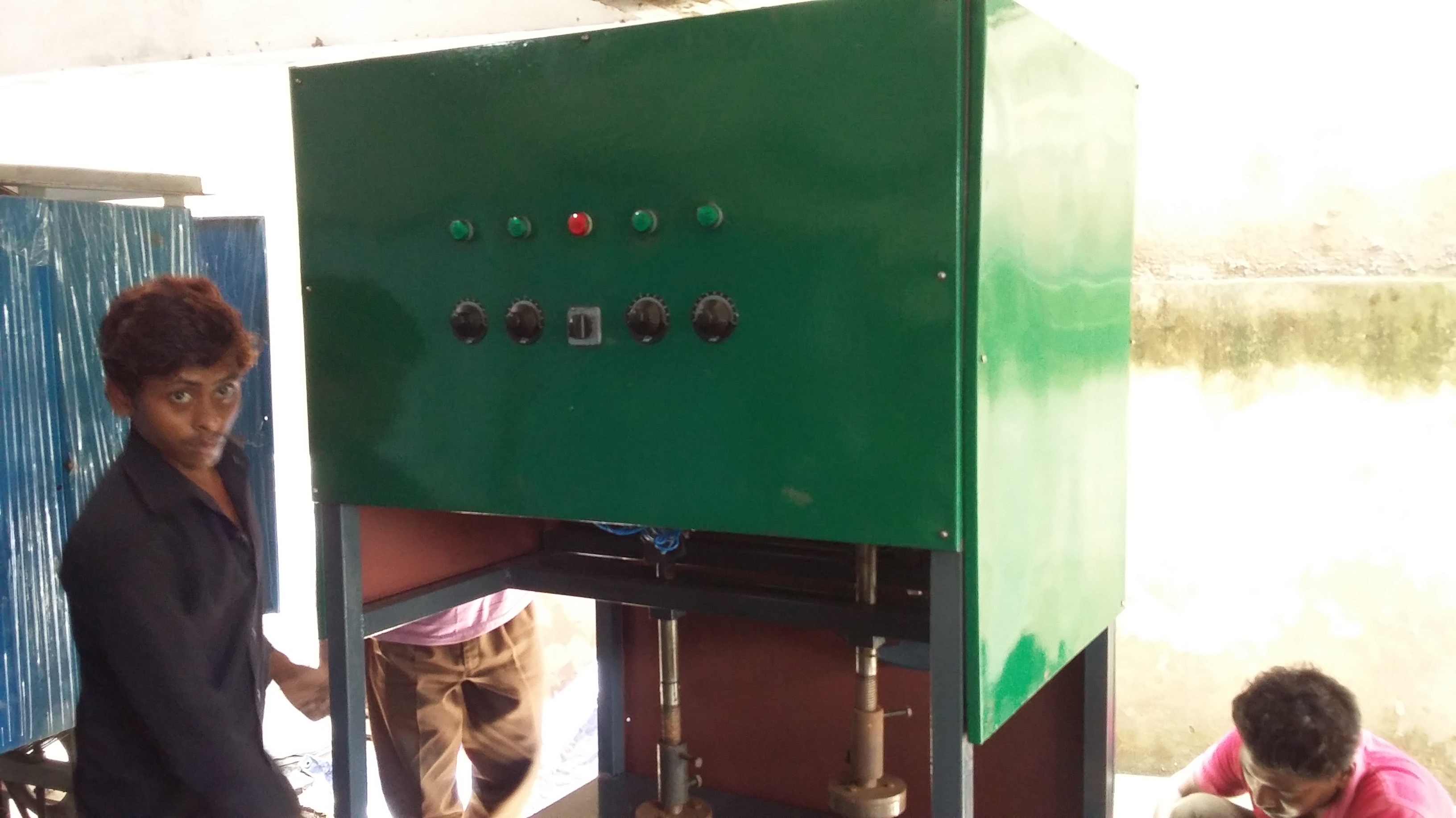 Semiautomatic Double Dye Paper Plate Making Machine