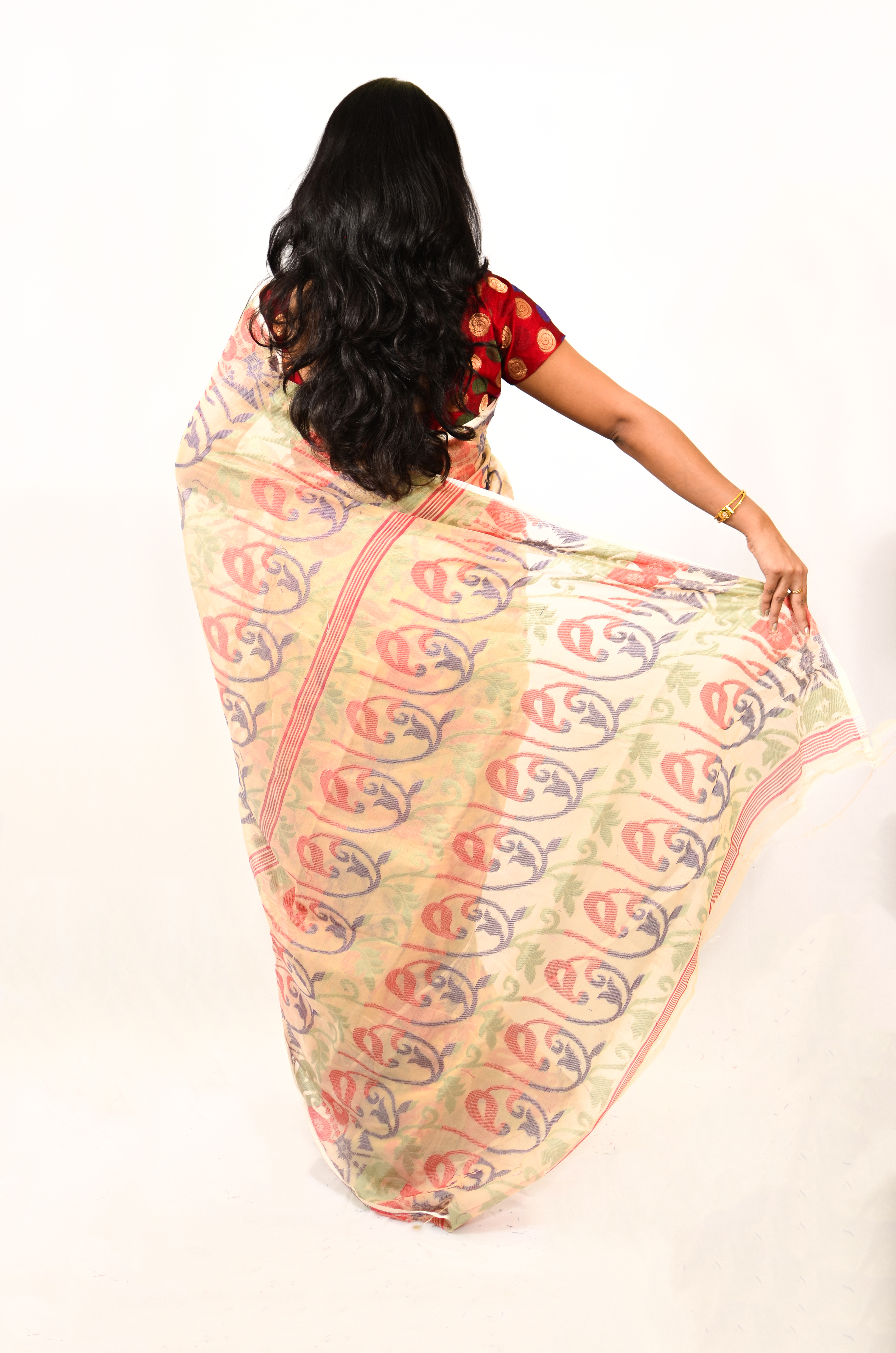 Jamdani Saree