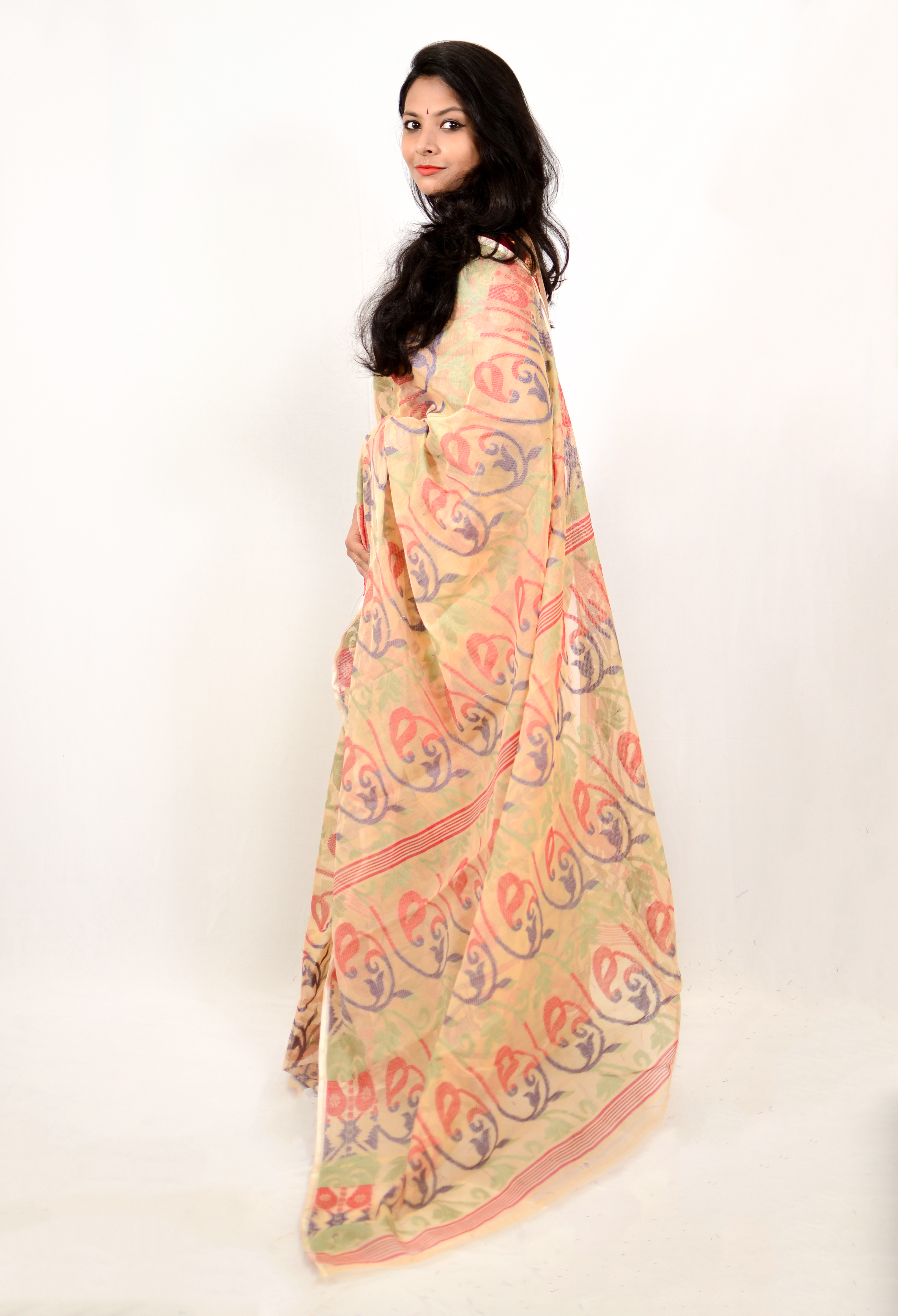 Jamdani Saree