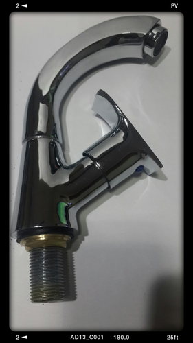 सिंक मुर्गा