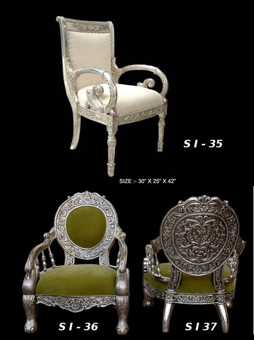 सफेद धातु की कुर्सी