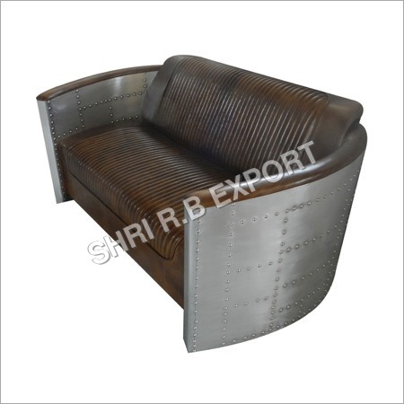 लेदर एविएटर सोफा चेयर