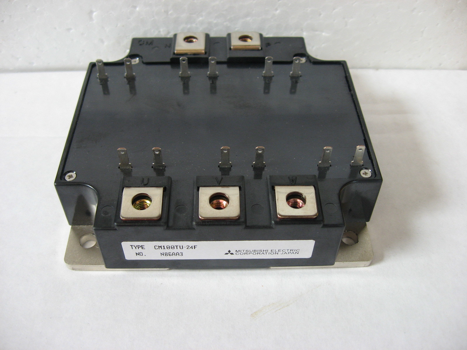 Darlington Transistor Application: Cm100dy-24h