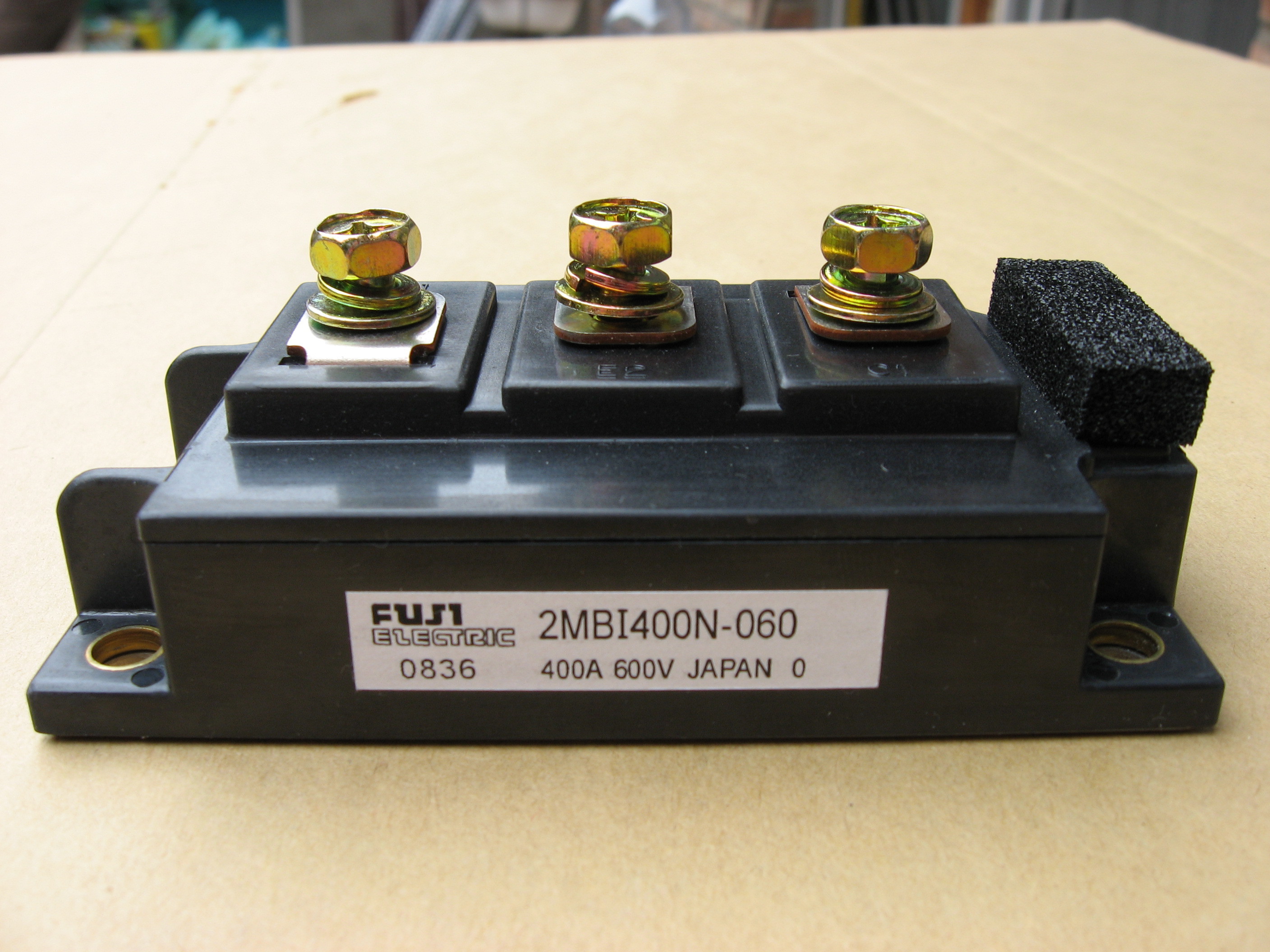 Rf Transistors Module Application: 2mbi300n-060