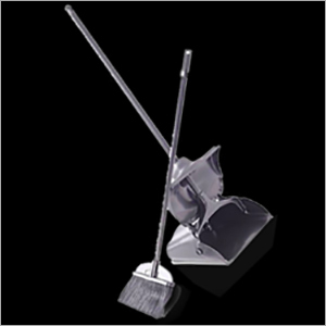 कचरा उठाने वाला स्वीपर कचरा पलटा