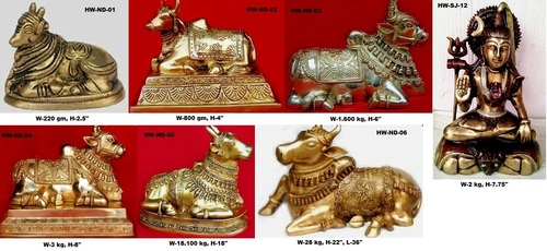 पीतल के नंदी की मूर्तियाँ