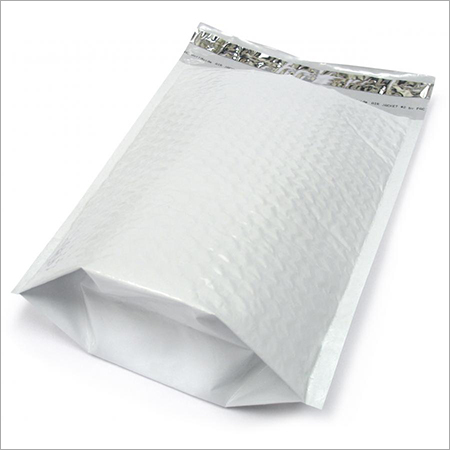 Expandable Bottom Gusset Bubble Mailer