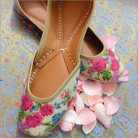 Attractive Punjabi Jutti